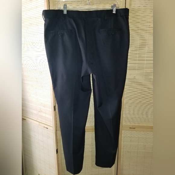 Mens Haggar Premium Comfort Straight-fit Flat-front dress pants - Picture 5 of 9